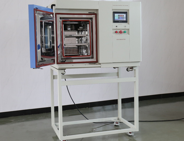 the-difference-between-constant-humidity-chambers-benchtop-and-vertical-02.jpg