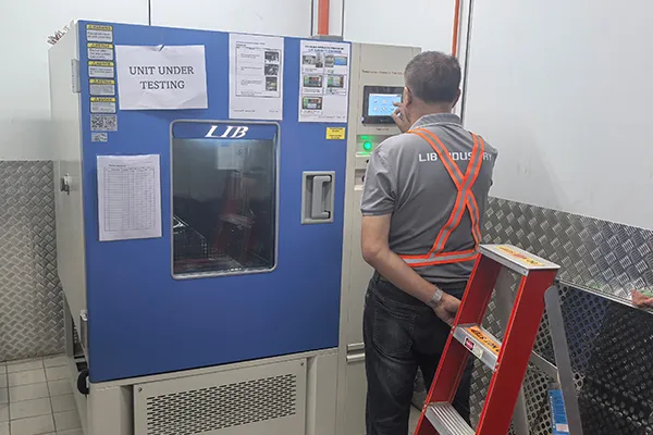 L'industrie LIB met en action la garantie de 3 ans avec des correctifs sur le terrain en Malaisie et à Singapour